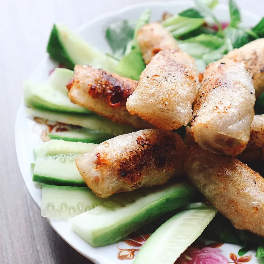 Bàn ăn tại Văn Thị Sương